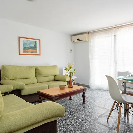 Hauzify I Apartaments Estela *