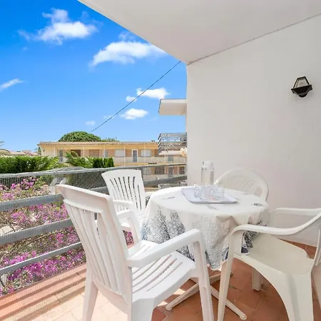 Hauzify I Apartaments Estela Apartment Cambrils