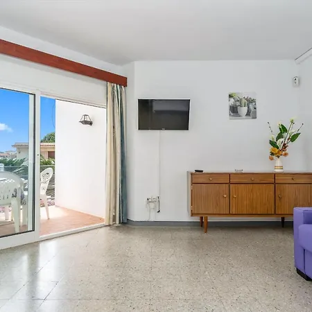 Hauzify I Apartaments Estela Apartment *