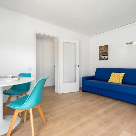 Hauzify I Apartaments Estela Cambrils